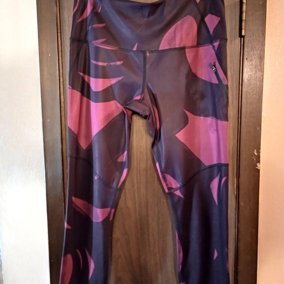 lululemon athletica Other - Lululemon All Sport Crop Leggings